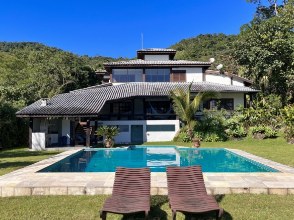 Casa a venda com Vista para o Mar no Condomínio Promontório | Maresias