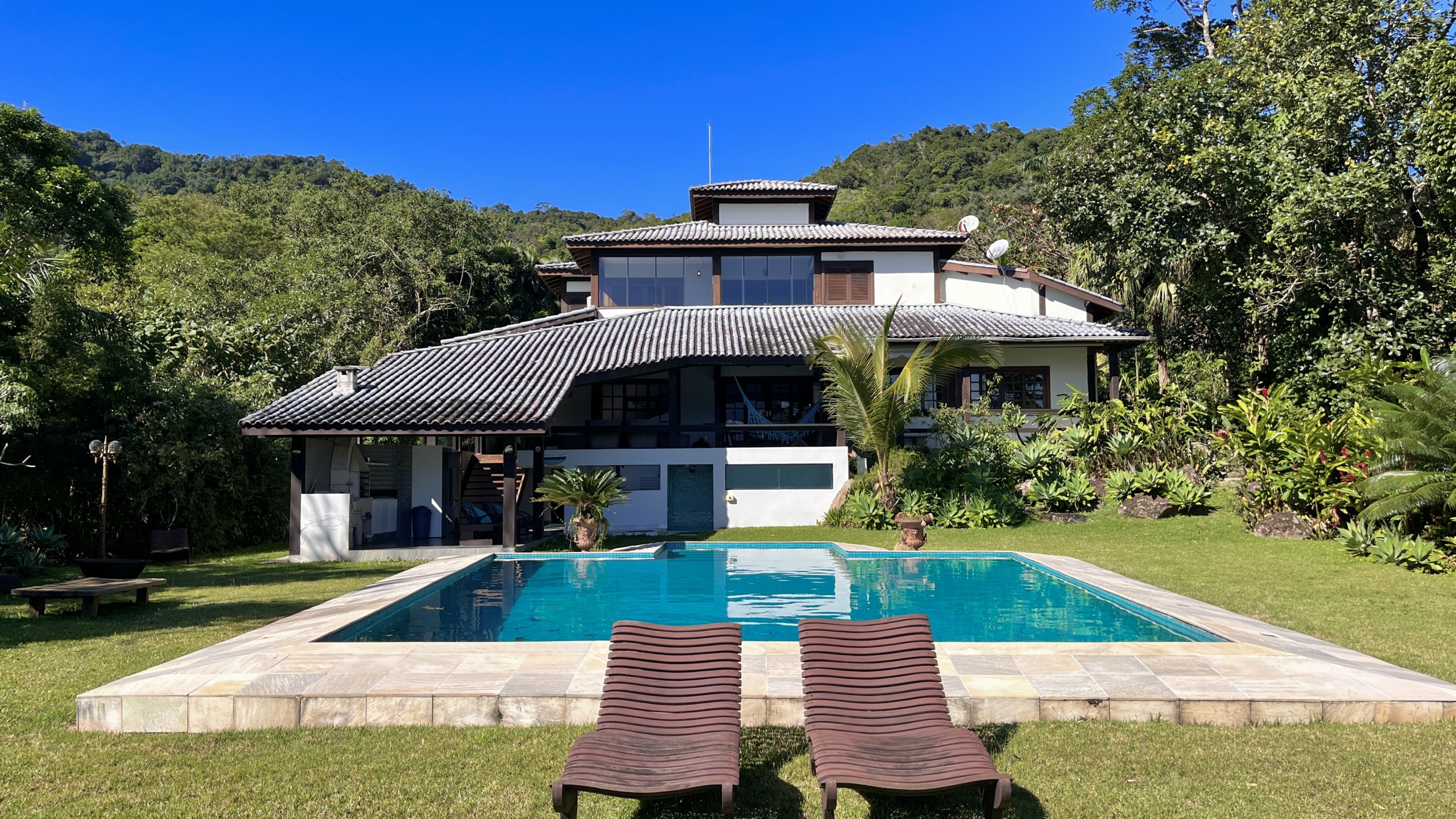 Casa a venda com Vista para o Mar no Condomínio Promontório | Maresias