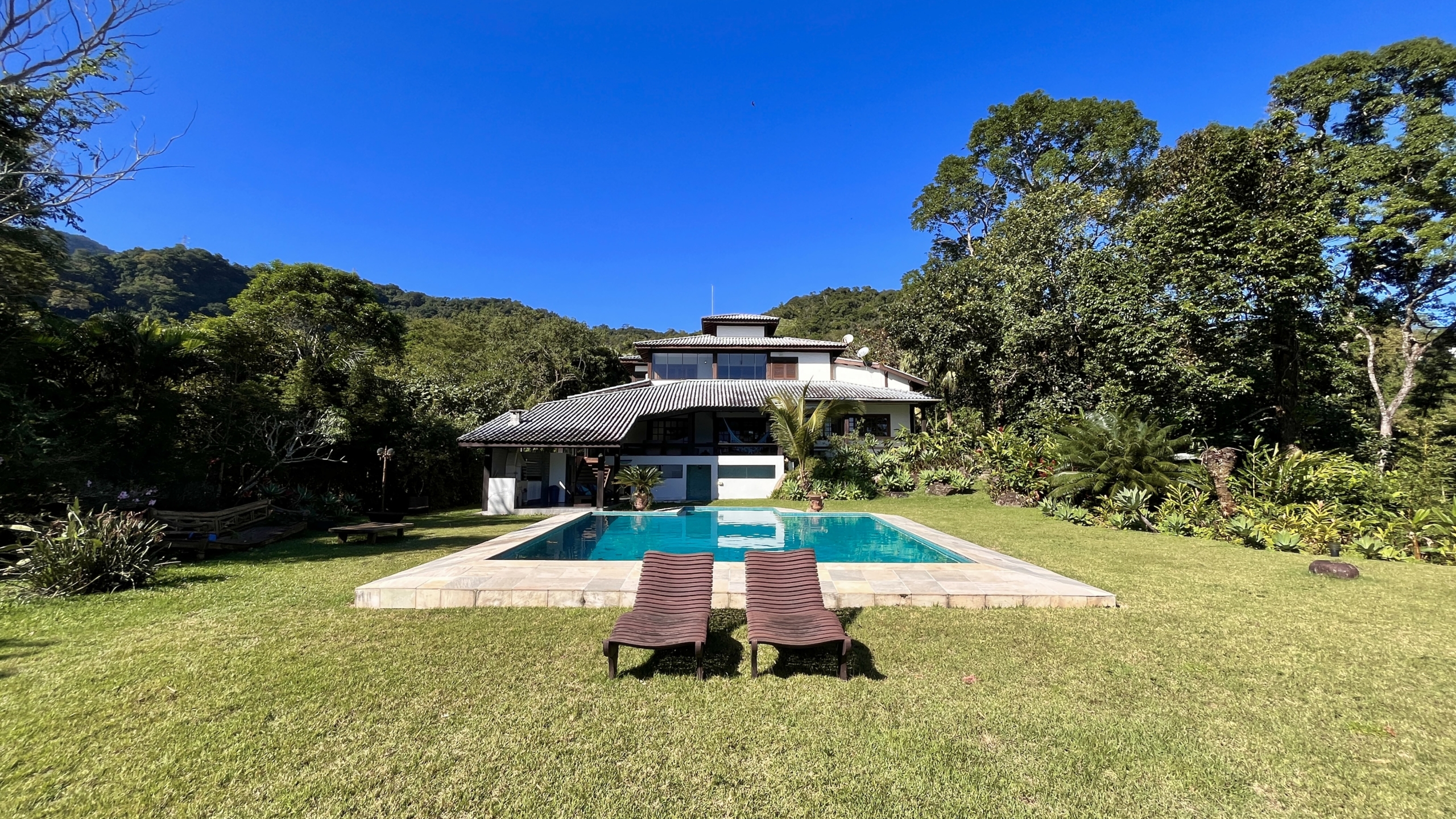 Casa a venda com Vista para o Mar no Condomínio Promontório | Maresias