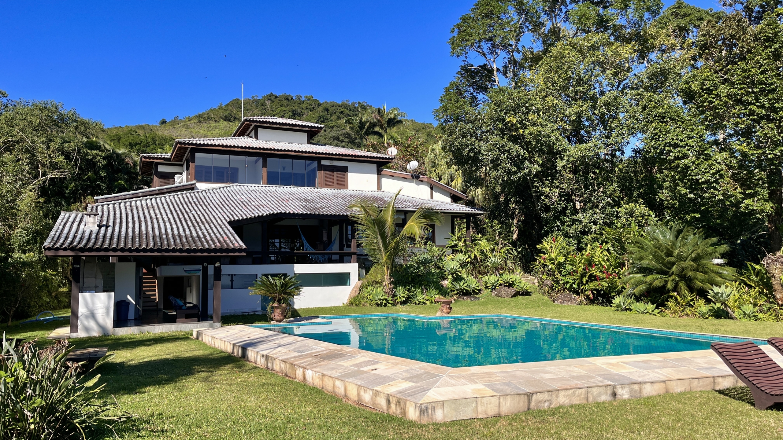 Casa a venda com Vista para o Mar no Condomínio Promontório | Maresias