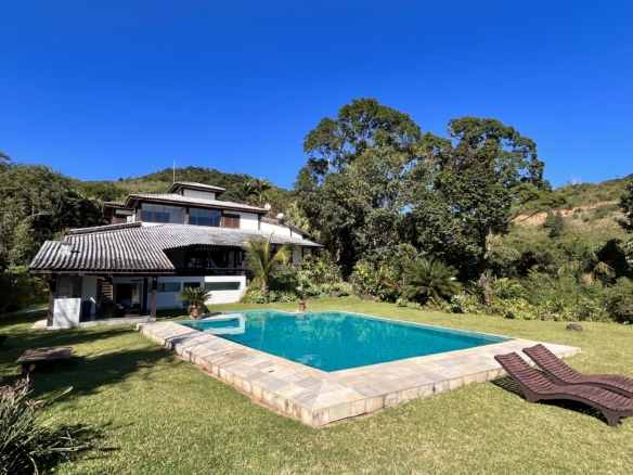 Casa a venda com Vista para o Mar no Condomínio Promontório | Maresias