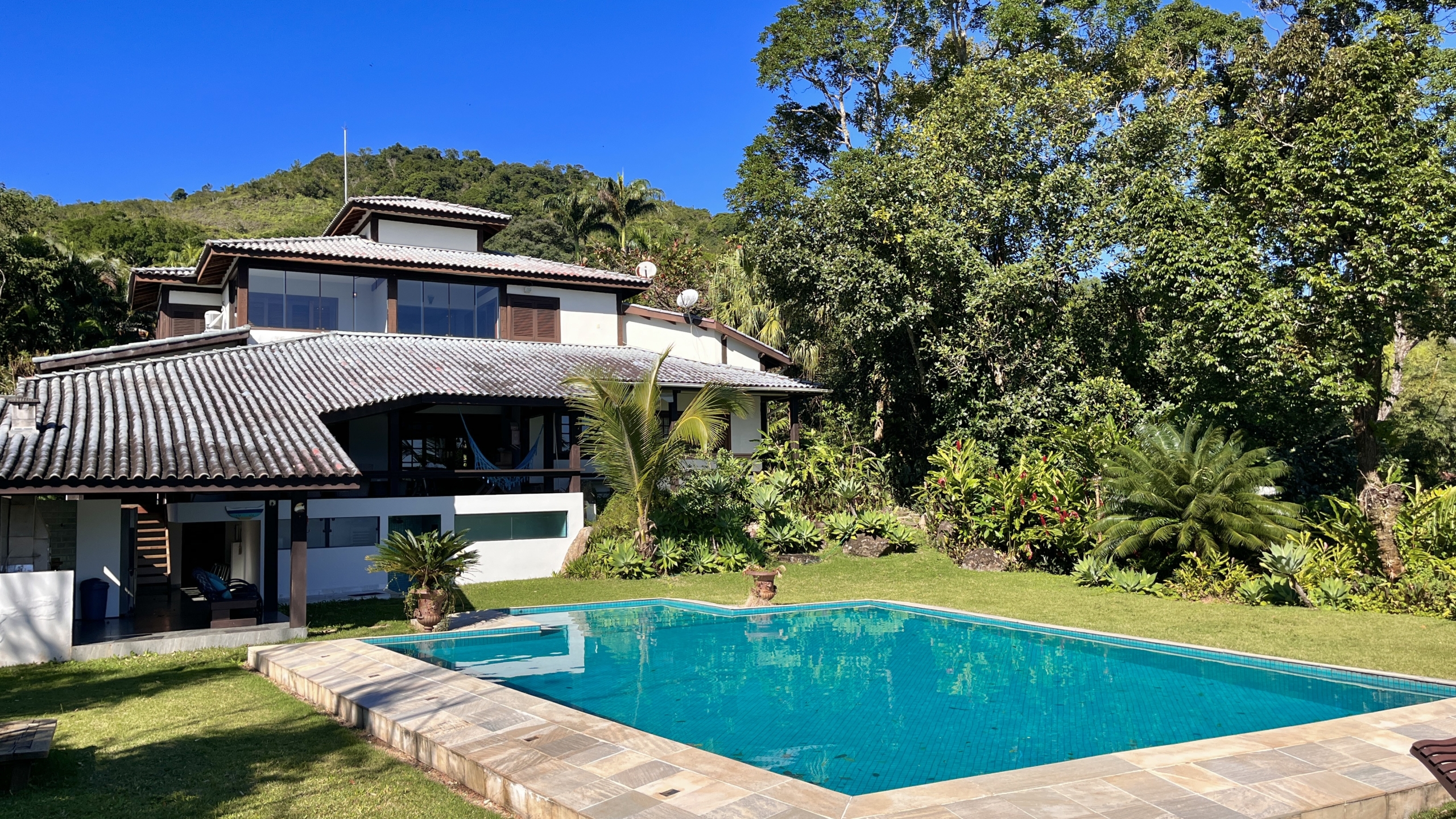 Casa a venda com Vista para o Mar no Condomínio Promontório | Maresias