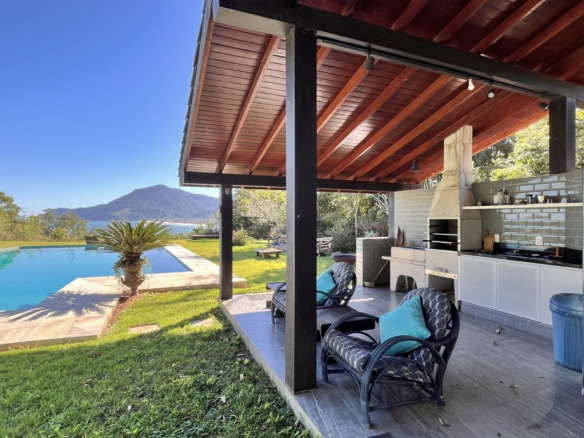 Casa a venda com Vista para o Mar no Condomínio Promontório | Maresias