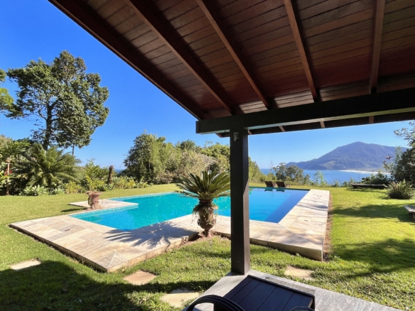 Casa a venda com Vista para o Mar no Condomínio Promontório | Maresias