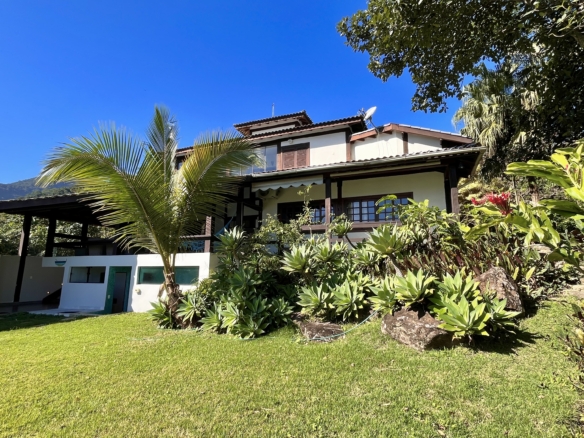 Casa a venda com Vista para o Mar no Condomínio Promontório | Maresias