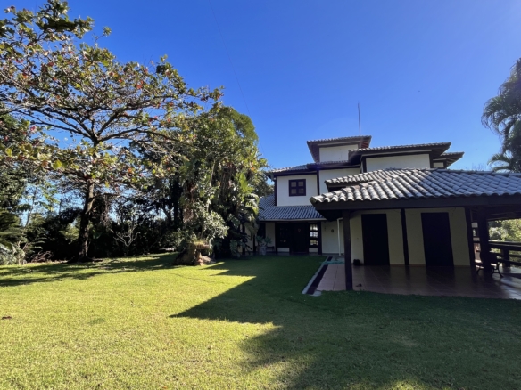 Casa a venda com Vista para o Mar no Condomínio Promontório | Maresias