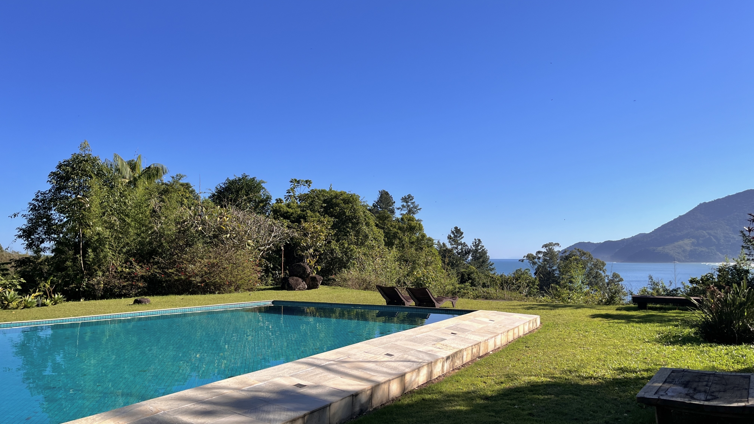 Casa a venda com Vista para o Mar no Condomínio Promontório | Maresias