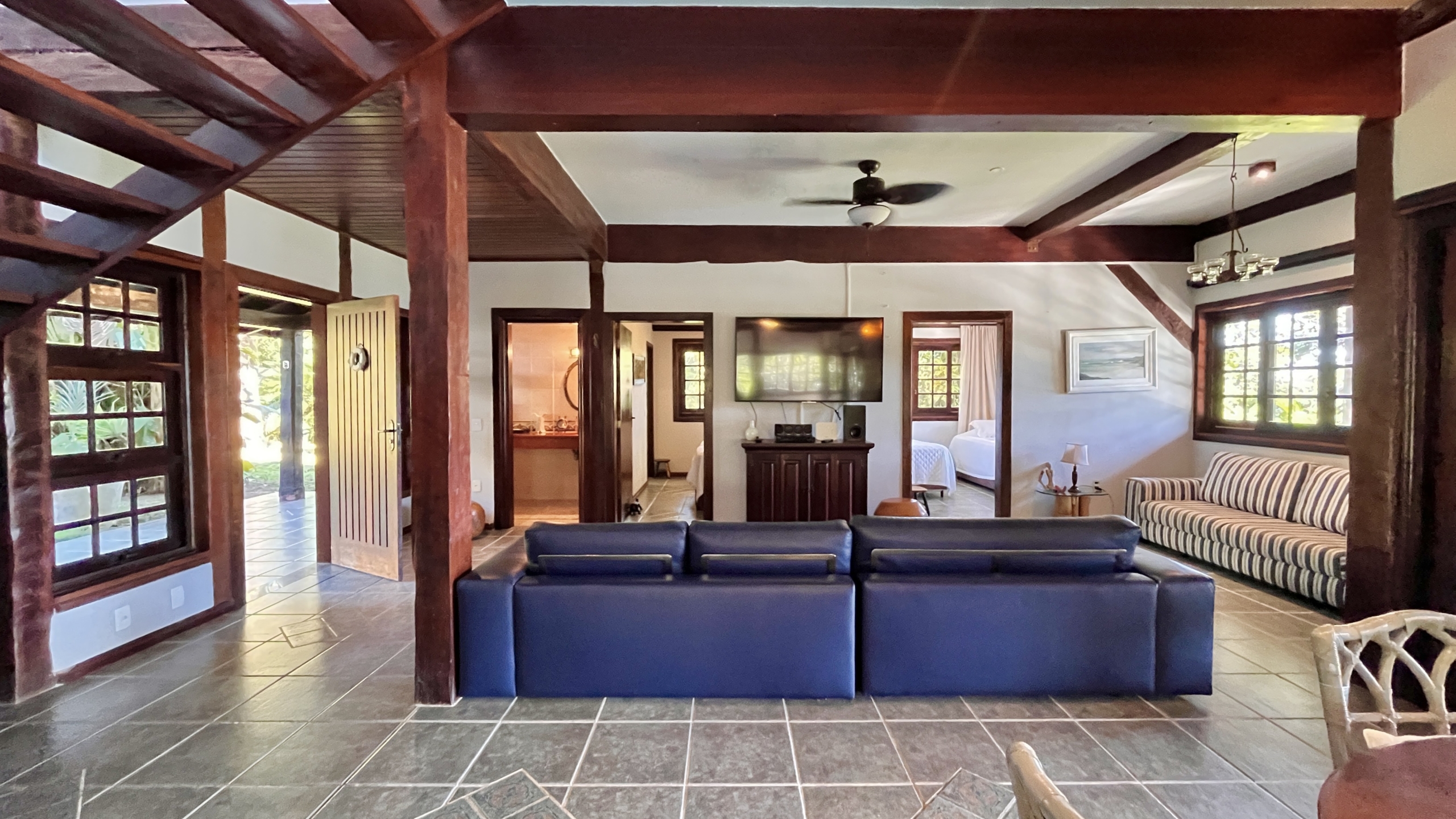 Casa a venda com Vista para o Mar no Condomínio Promontório | Maresias