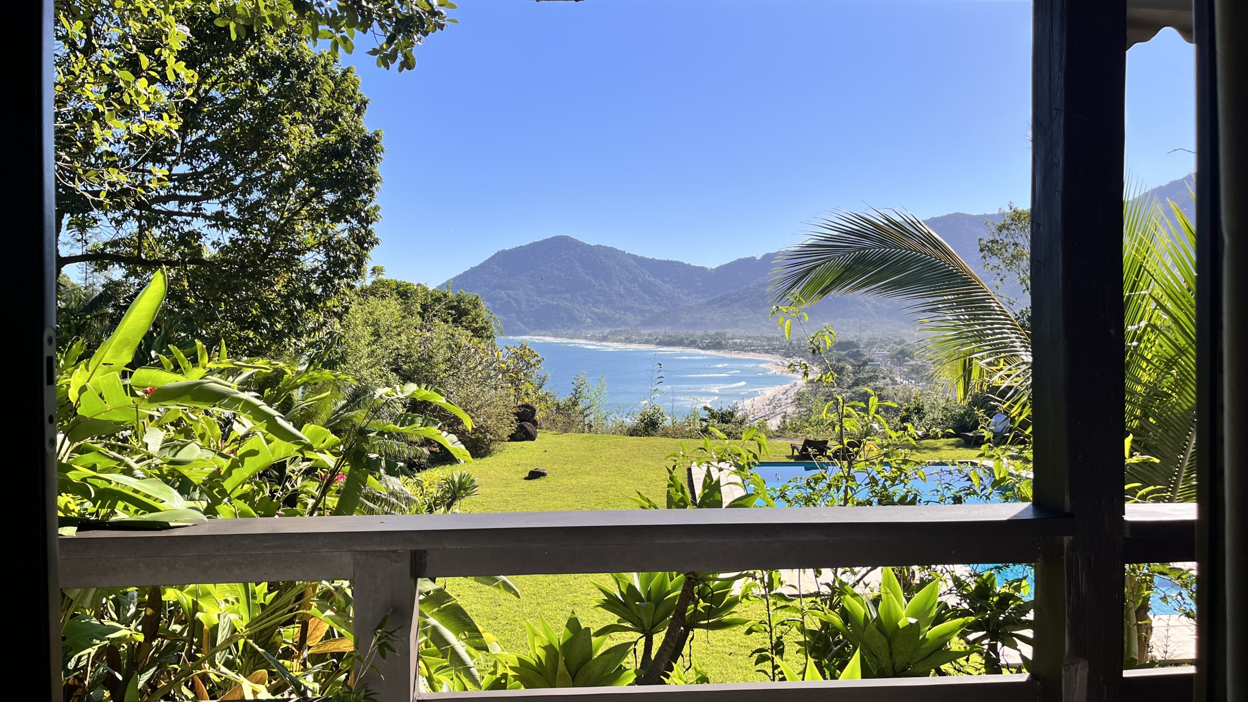 Casa a venda com Vista para o Mar no Condomínio Promontório | Maresias