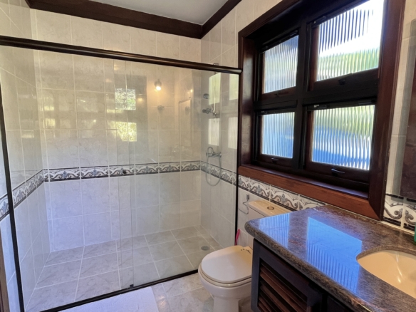 Casa a venda com Vista para o Mar no Condomínio Promontório | Maresias