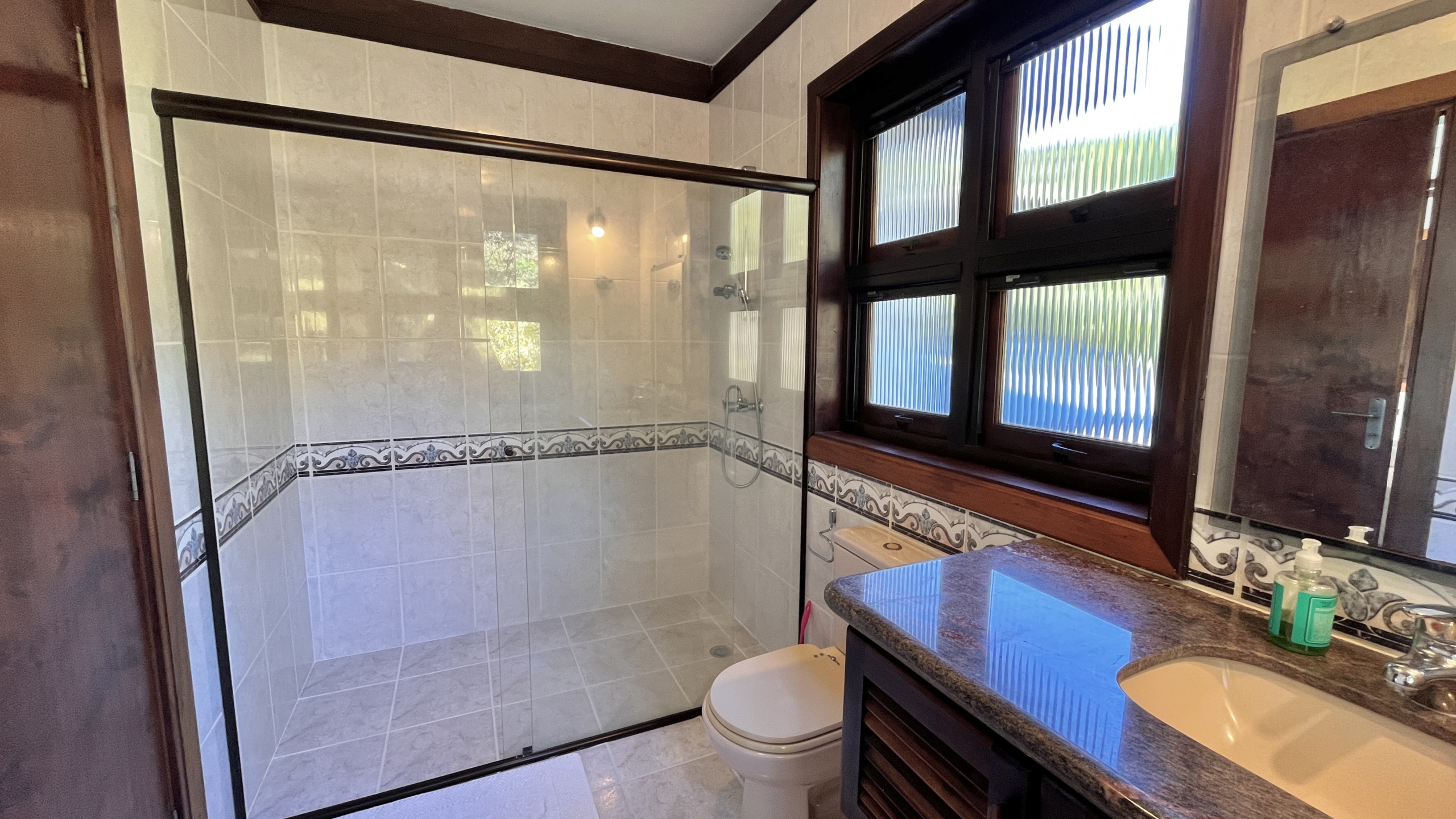 Casa a venda com Vista para o Mar no Condomínio Promontório | Maresias
