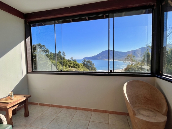 Casa a venda com Vista para o Mar no Condomínio Promontório | Maresias