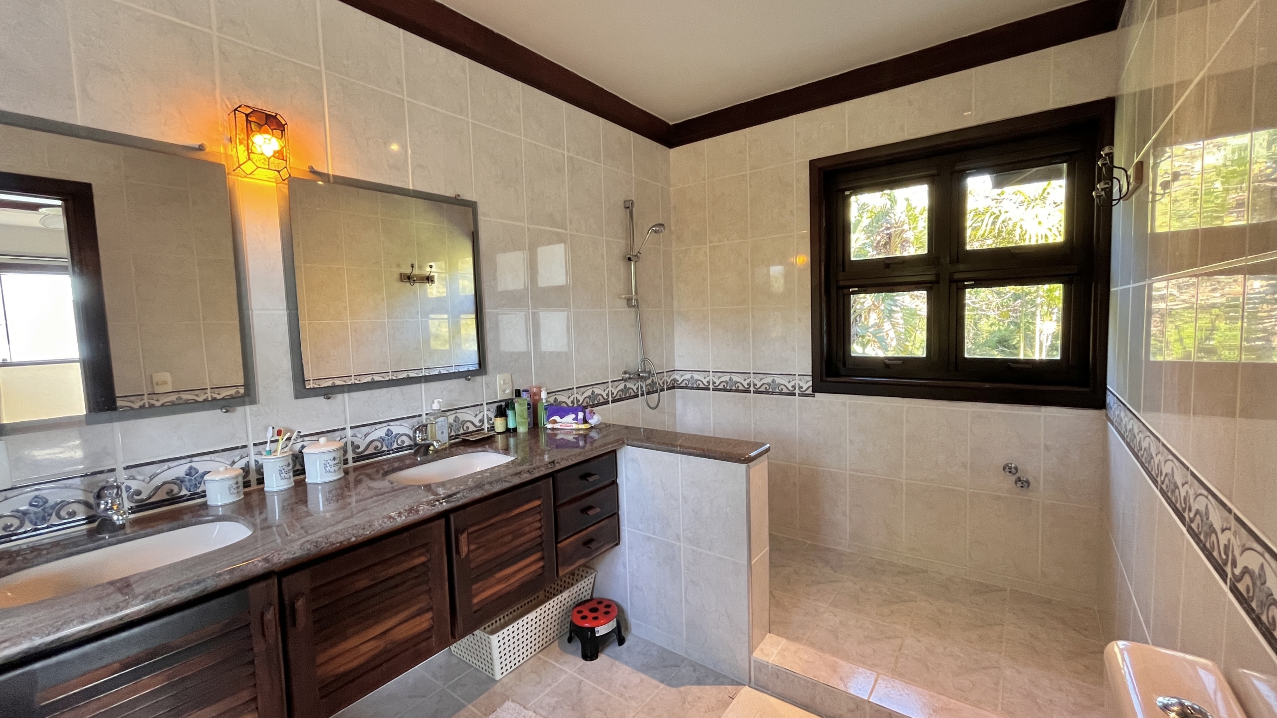 Casa a venda com Vista para o Mar no Condomínio Promontório | Maresias