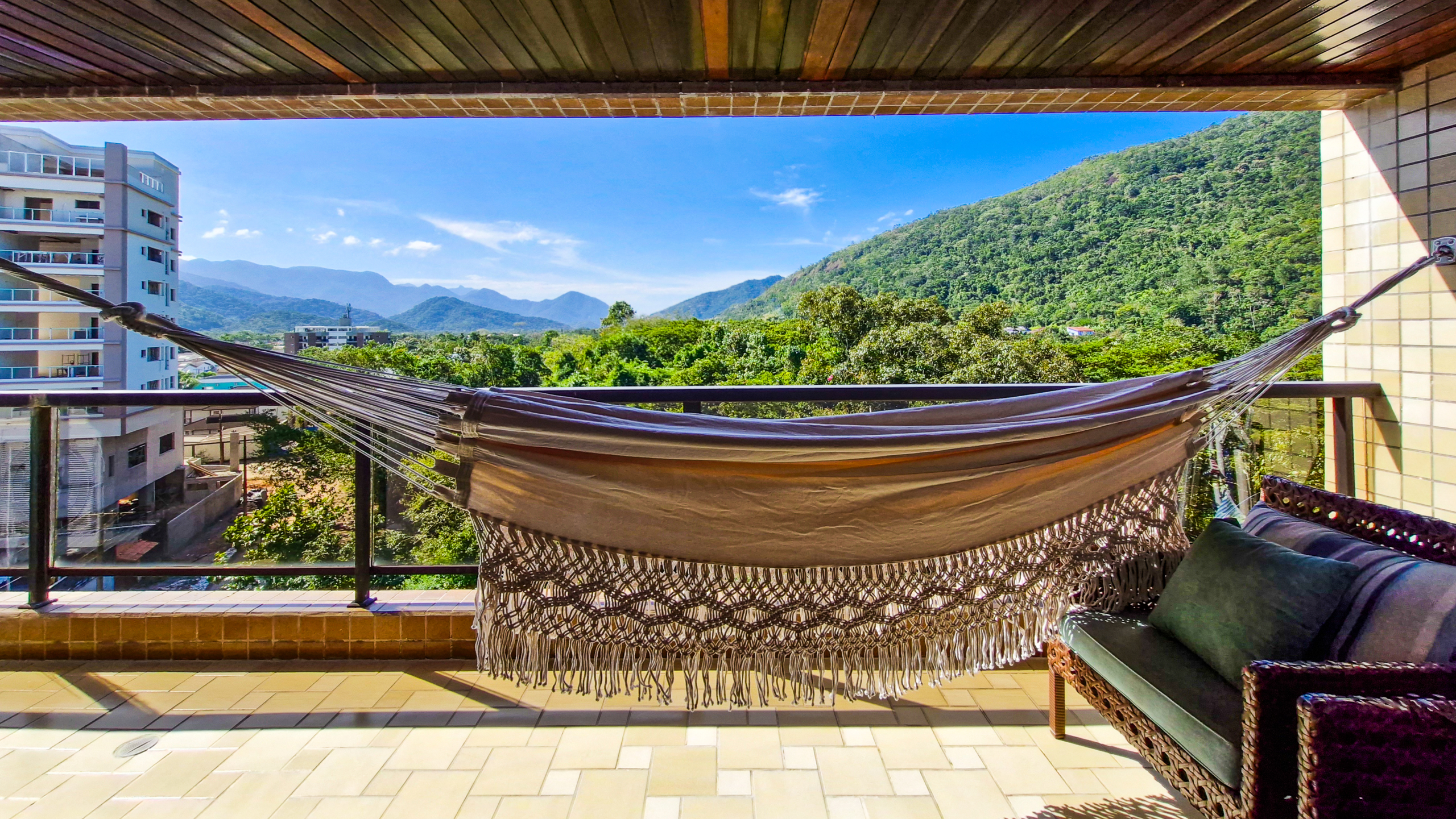 Cobertura para Venda com 2 suítes, em Tabatinga com 240m²