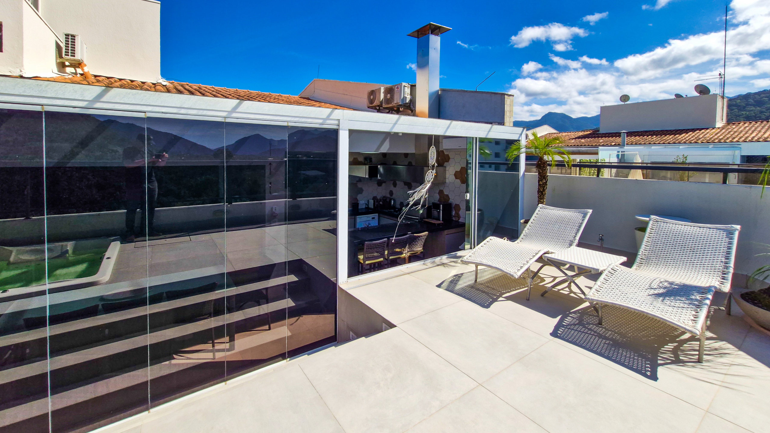 Cobertura para Venda com 2 suítes, em Tabatinga com 240m²