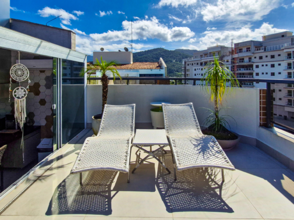 Cobertura para Venda com 2 suítes, em Tabatinga com 240m²