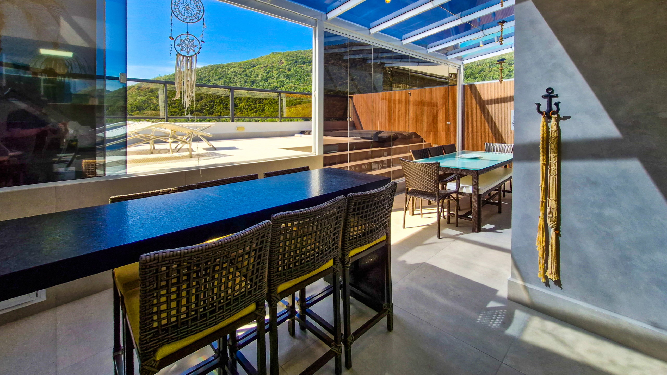 Cobertura para Venda com 2 suítes, em Tabatinga com 240m²