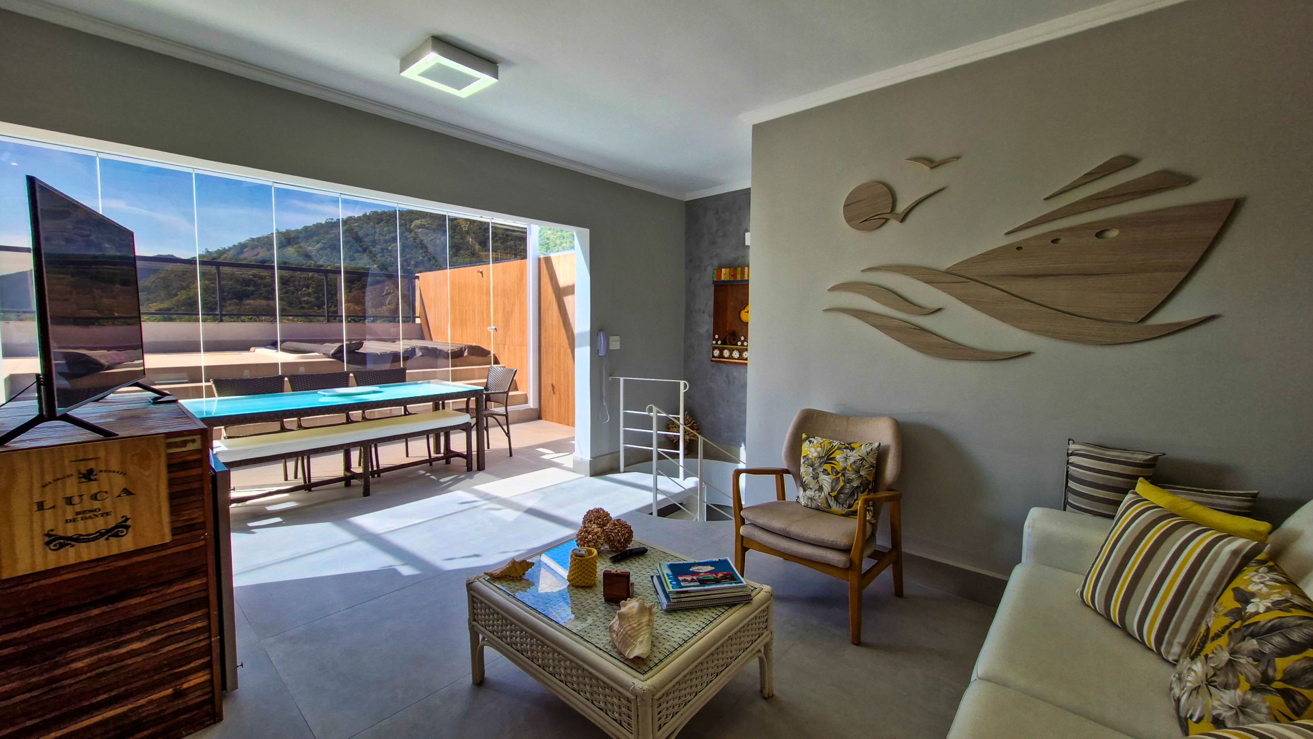 Cobertura para Venda com 2 suítes, em Tabatinga com 240m²