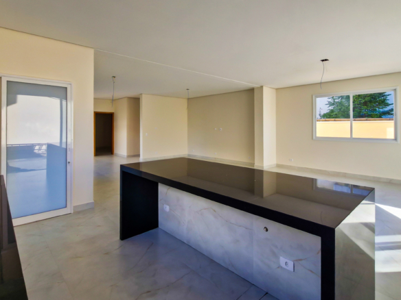 Casa à venda no Condomínio Salga – Praia da Lagoinha, Ubatuba