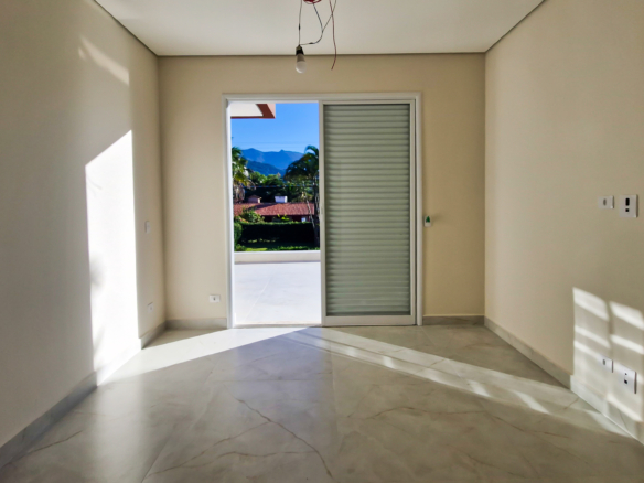 Casa à venda no Condomínio Salga – Praia da Lagoinha, Ubatuba