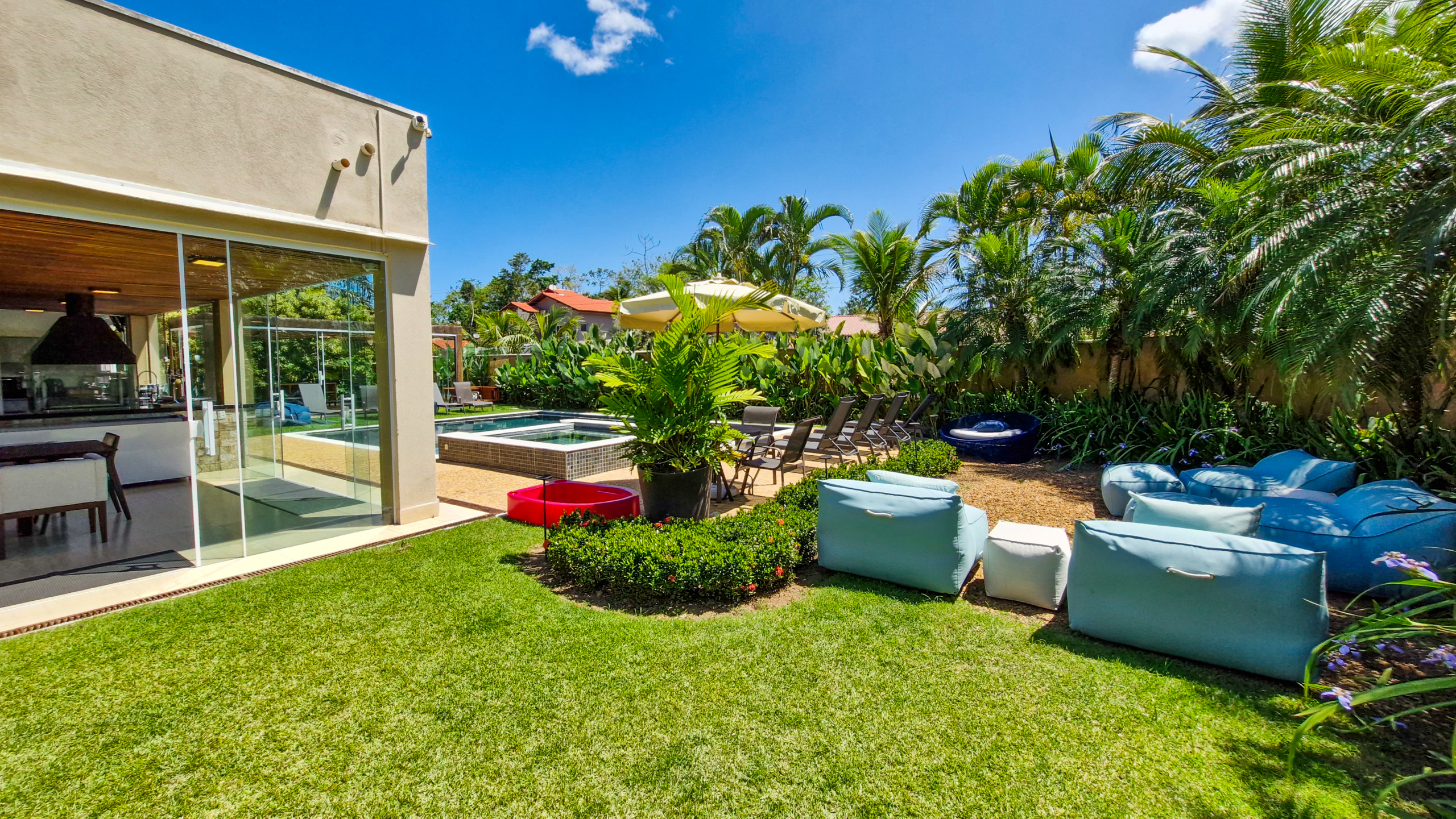 Casa alto padrão a venda na Praia da Mococa | Caraguatatuba