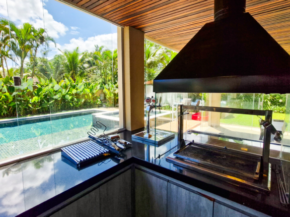 Casa alto padrão a venda na Praia da Mococa | Caraguatatuba