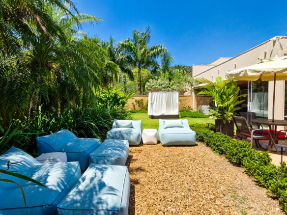 Casa alto padrão a venda na Praia da Mococa | Caraguatatuba
