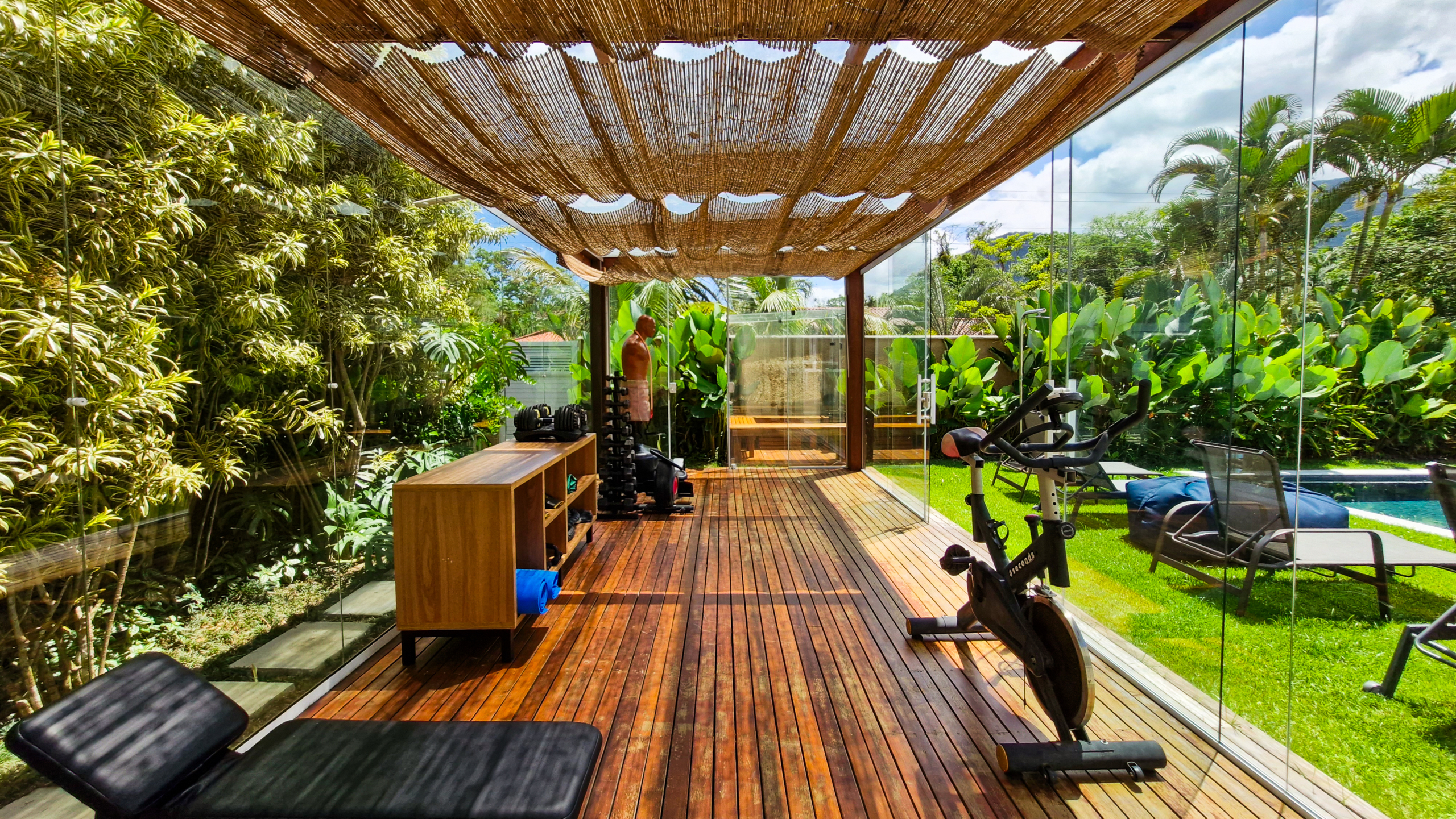 Casa alto padrão a venda na Praia da Mococa | Caraguatatuba