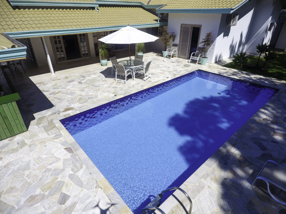 Casa Térrea Exclusiva na Praia da Tabatinga | 3 Suítes | Piscina | Espaço Gourmet