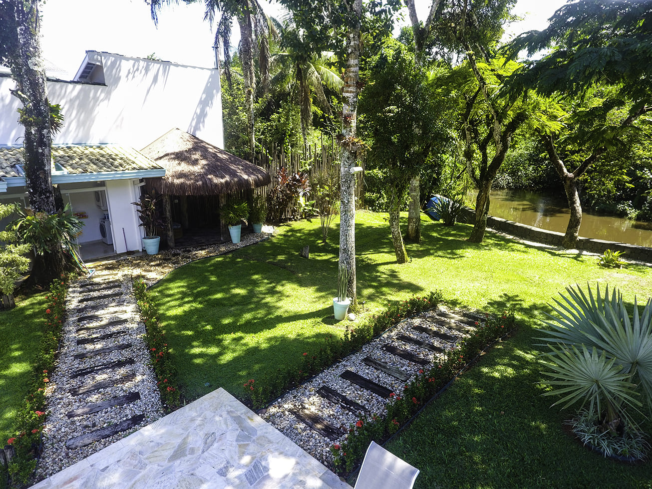 Casa Térrea Exclusiva na Praia da Tabatinga | 3 Suítes | Piscina | Espaço Gourmet
