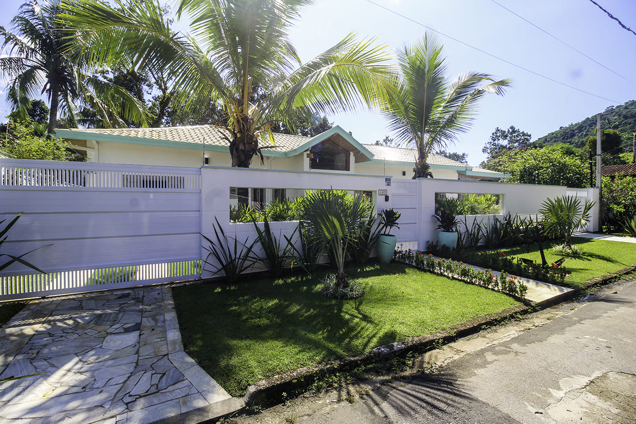 Casa Térrea Exclusiva na Praia da Tabatinga | 3 Suítes | Piscina | Espaço Gourmet