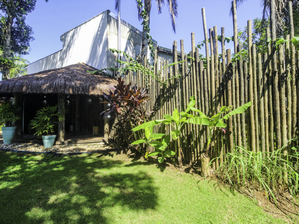 Casa Térrea Exclusiva na Praia da Tabatinga | 3 Suítes | Piscina | Espaço Gourmet