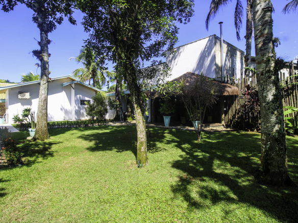 Casa Térrea Exclusiva na Praia da Tabatinga | 3 Suítes | Piscina | Espaço Gourmet