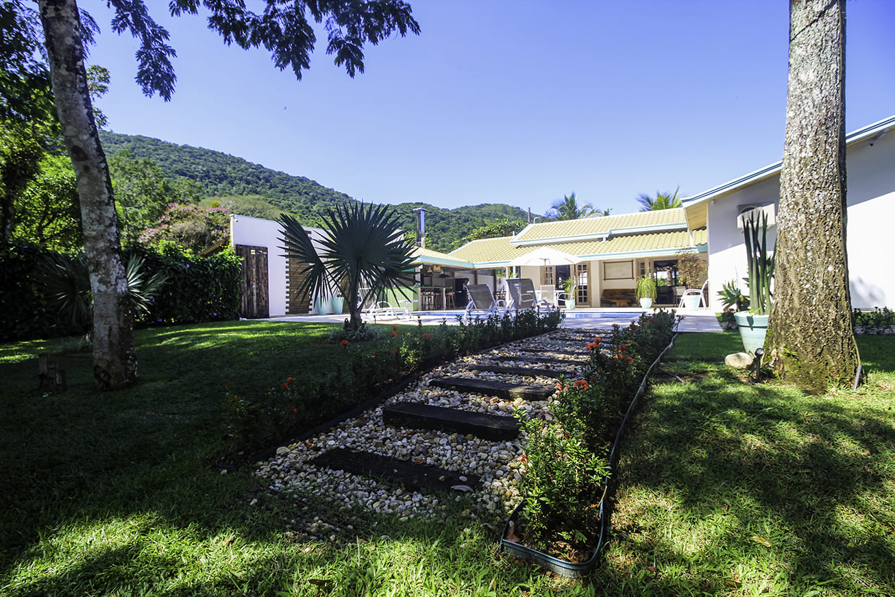 Casa Térrea Exclusiva na Praia da Tabatinga | 3 Suítes | Piscina | Espaço Gourmet