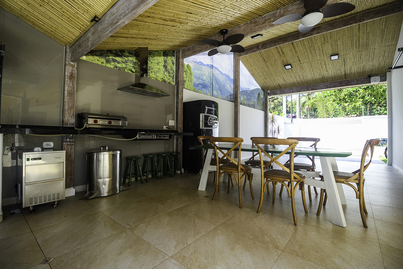 Casa Térrea Exclusiva na Praia da Tabatinga | 3 Suítes | Piscina | Espaço Gourmet