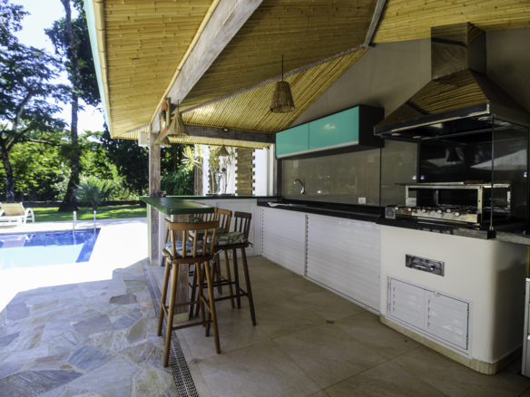 Casa Térrea Exclusiva na Praia da Tabatinga | 3 Suítes | Piscina | Espaço Gourmet