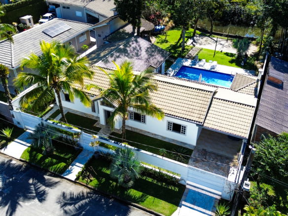 Casa Térrea Exclusiva na Praia da Tabatinga | 3 Suítes | Piscina | Espaço Gourmet