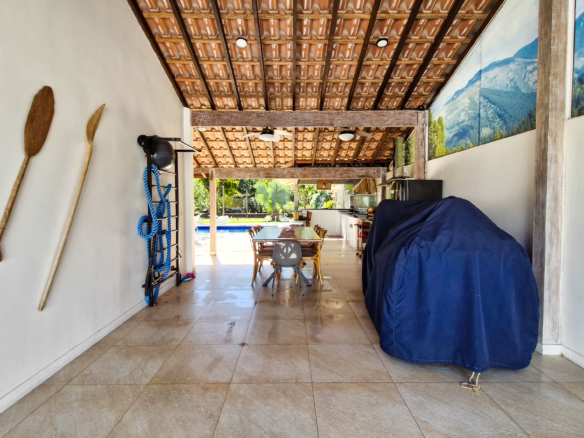 Casa Térrea Exclusiva na Praia da Tabatinga | 3 Suítes | Piscina | Espaço Gourmet
