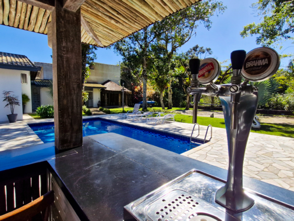 Casa Térrea Exclusiva na Praia da Tabatinga | 3 Suítes | Piscina | Espaço Gourmet