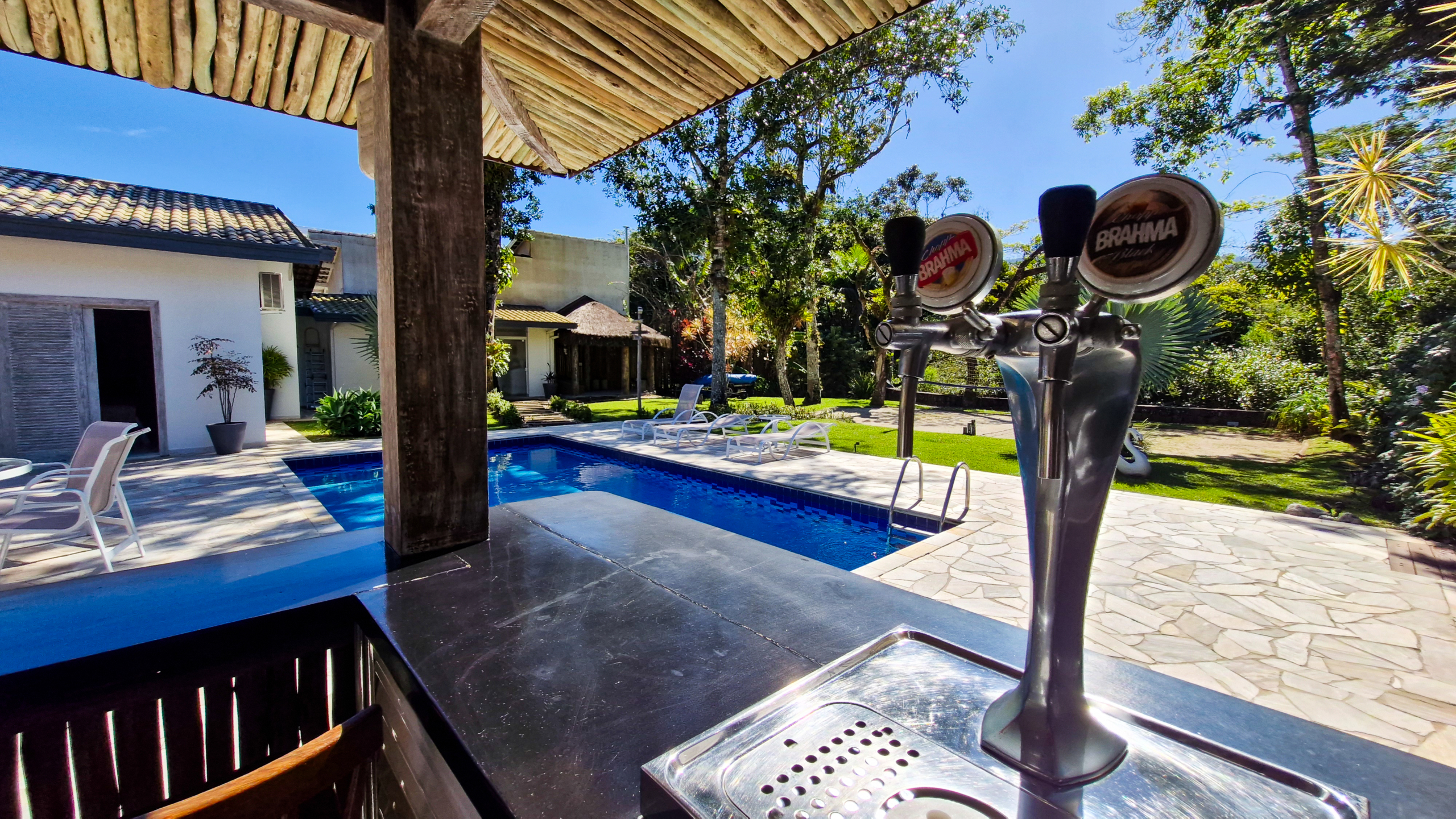 Casa Térrea Exclusiva na Praia da Tabatinga | 3 Suítes | Piscina | Espaço Gourmet