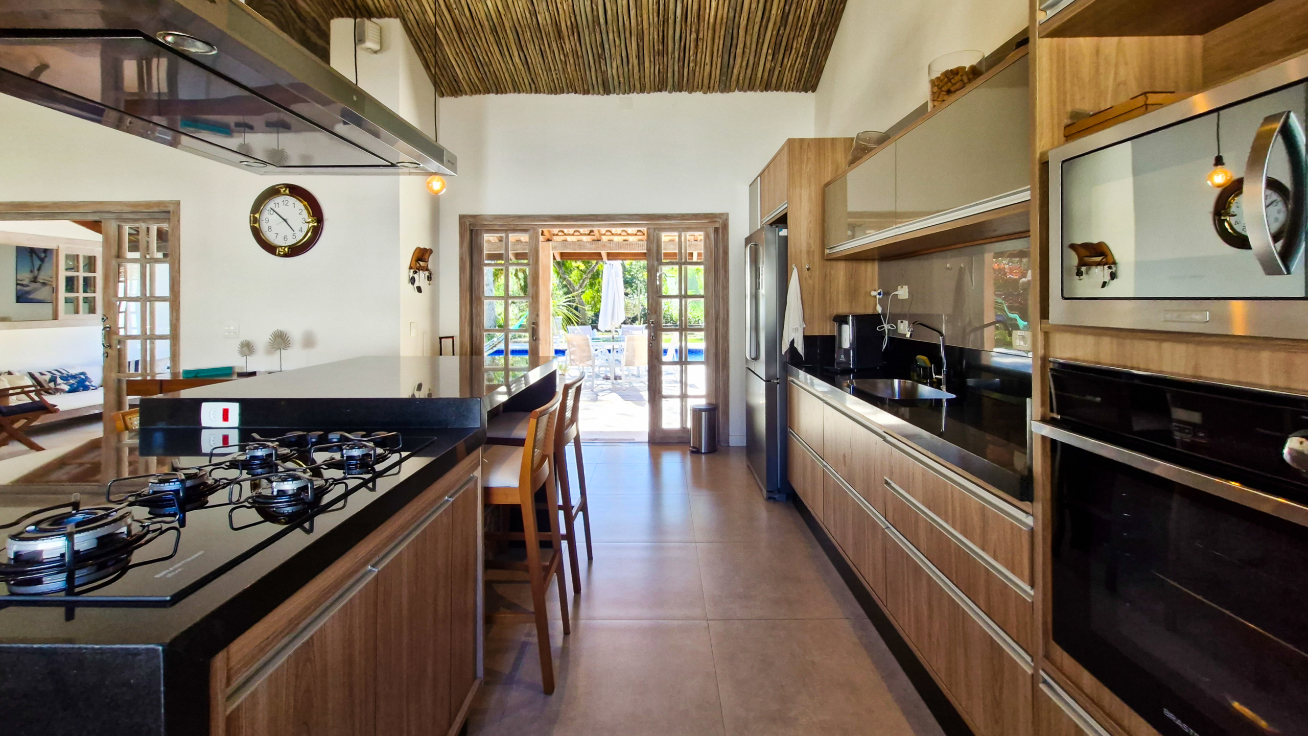 Casa Térrea Exclusiva na Praia da Tabatinga | 3 Suítes | Piscina | Espaço Gourmet