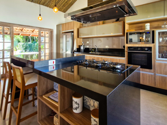 Casa Térrea Exclusiva na Praia da Tabatinga | 3 Suítes | Piscina | Espaço Gourmet
