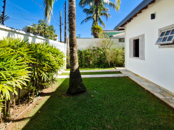 Casa Térrea Exclusiva na Praia da Tabatinga | 3 Suítes | Piscina | Espaço Gourmet