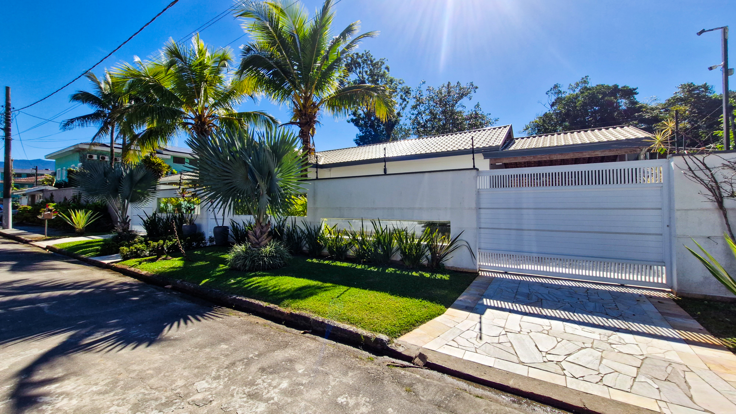 Casa Térrea Exclusiva na Praia da Tabatinga | 3 Suítes | Piscina | Espaço Gourmet