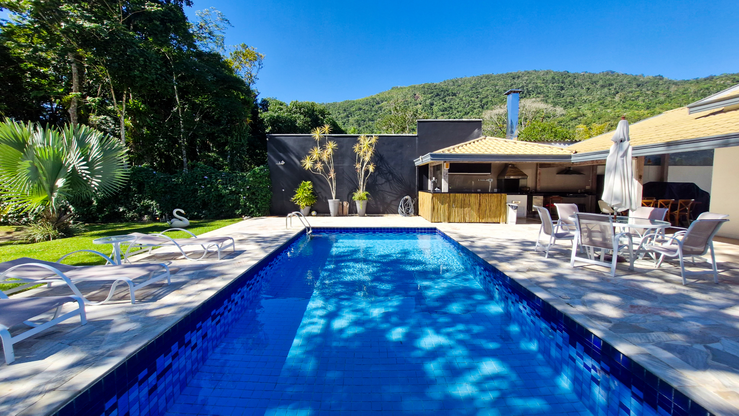 Casa Térrea Exclusiva na Praia da Tabatinga | 3 Suítes | Piscina | Espaço Gourmet