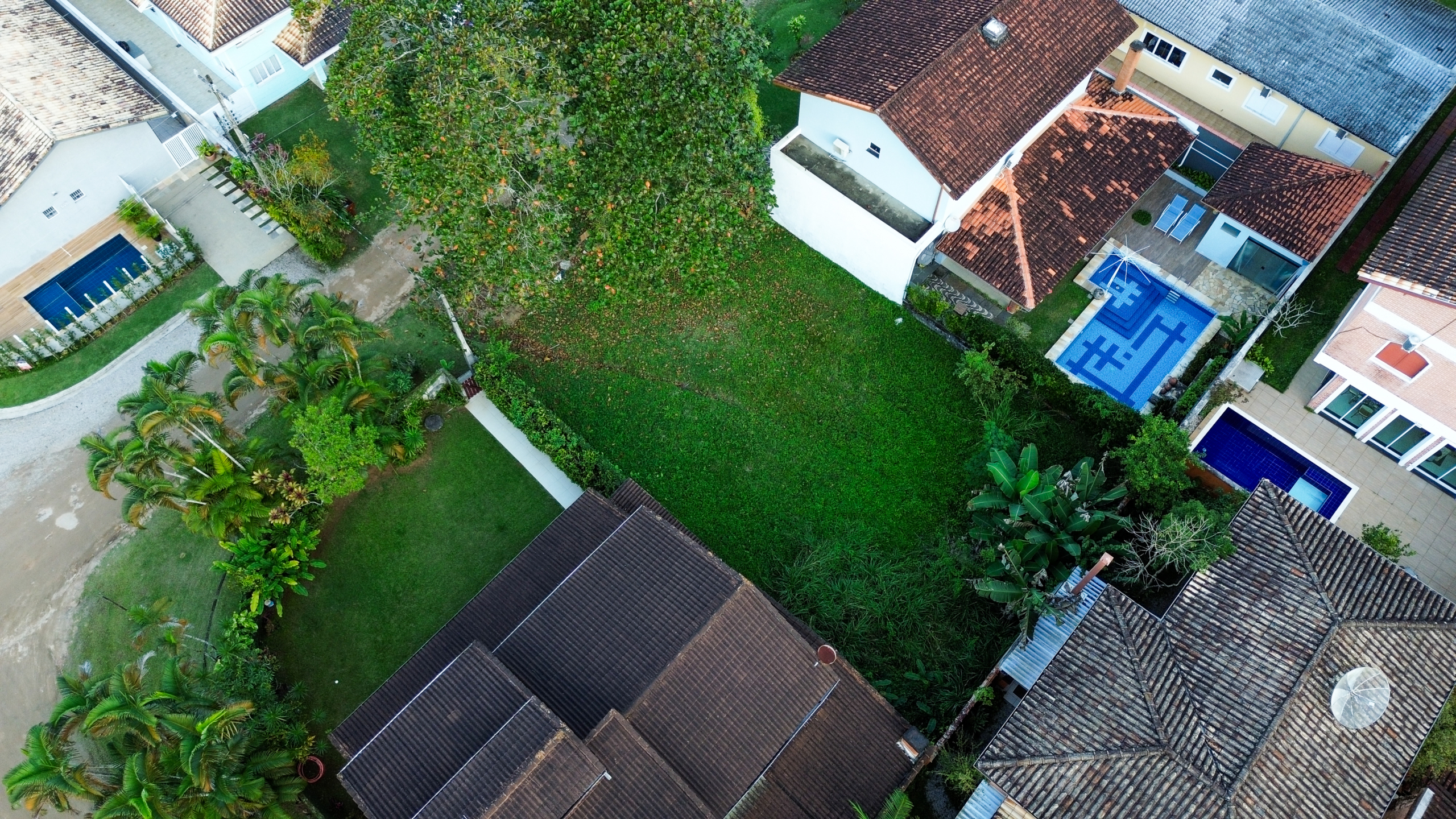 Terreno para Venda em condomínio na Praia da Lagoinha com 362 m²