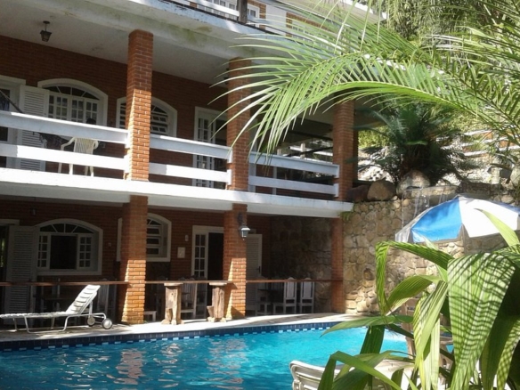 Pousada à Venda na Praia da Cocanha | Excelente Oportunidade de Investimento em Caraguatatuba