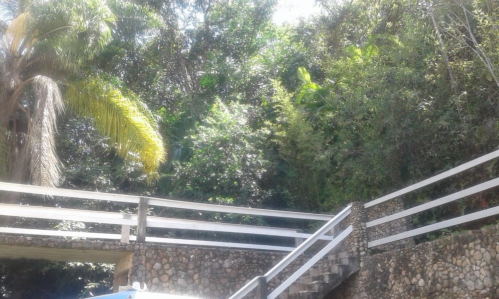 Pousada à Venda na Praia da Cocanha | Excelente Oportunidade de Investimento em Caraguatatuba