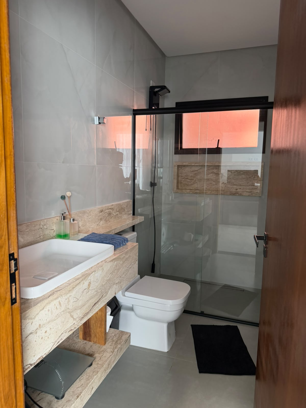 Casa Nova a venda na Praia da Mococa | Condomínio fechado