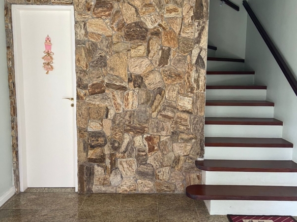 Casa a venda no Condomínio Mar Verde | 1.263 m² de Terreno | Vista Permanente para a Mata